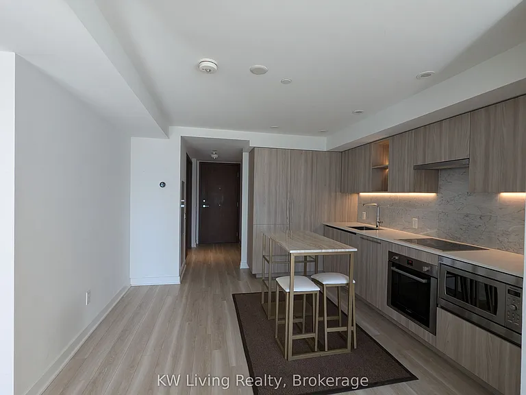 17 Bathurst St #3012 — Photo 7