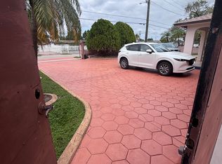 952 W 64th St #1, Hialeah, FL 33012