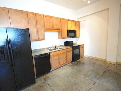 1st image of 1916 Lucas Ave APT 208