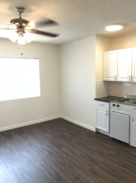 1st image of 140 N Hoover St #108A