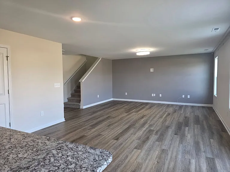 2113 Purebred Cir — Photo 7