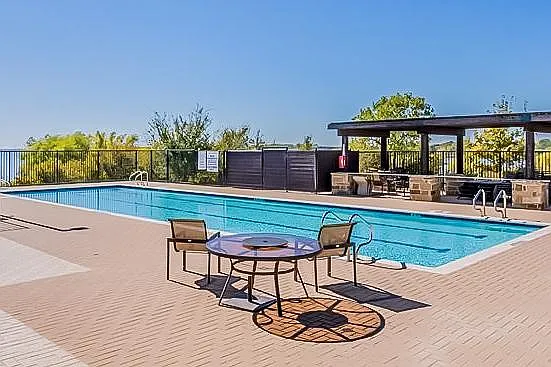 2100 Miramar Dr — Photo 8