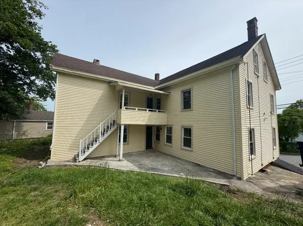 67 7th St Floor 1, Norwich, CT 06360