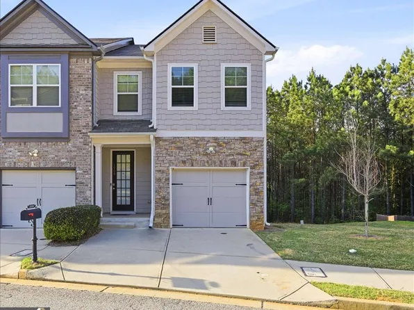 1000 Belfry Ter, Fairburn, GA 30213