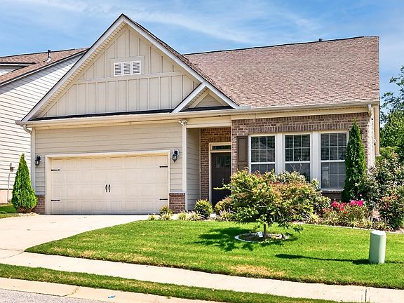 3rd image of 28 Noble Wing Ln