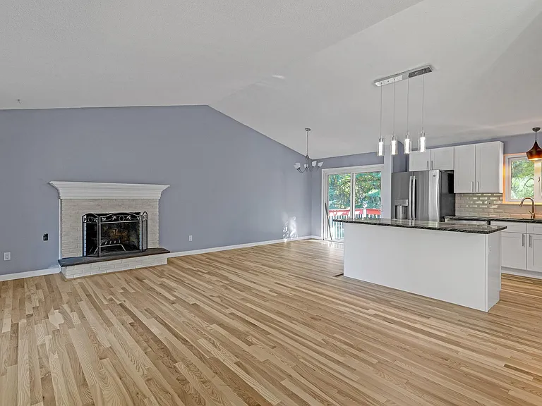261 Skyline Dr — Photo 31