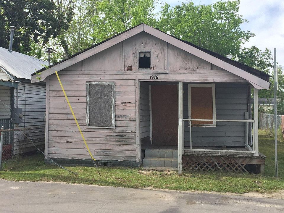 1st image of 1976 Hugo Ave