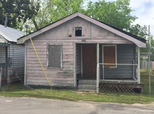 1976 Hugo Ave, North Charleston, SC 29405