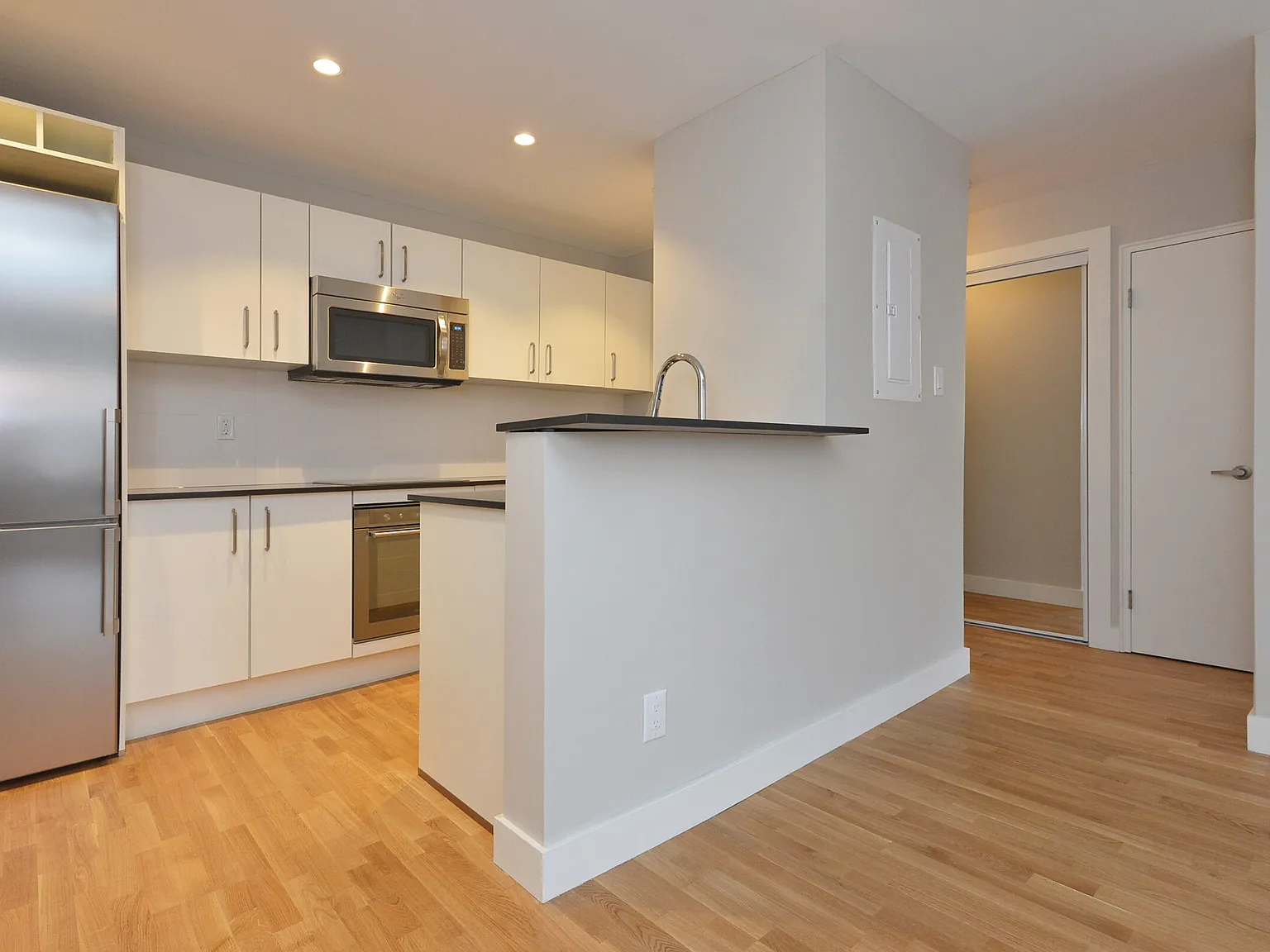 111 Lawton Boulevard — Photo 4