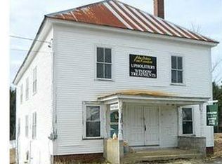 28 Main St, Sumner, ME 04292