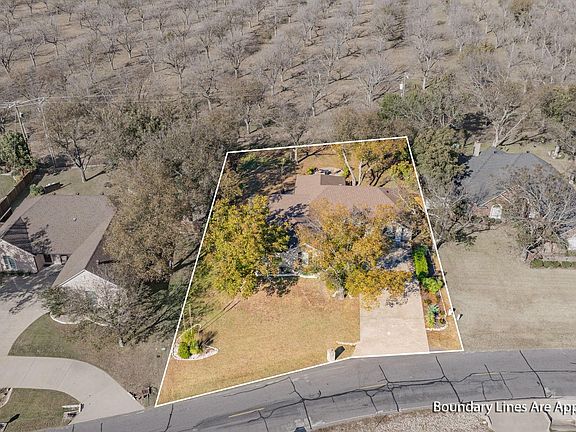 3rd image of 9617 Ravenswood Rd