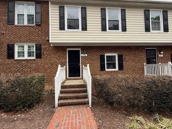 6102 Highcastle Ct, Raleigh, NC 27613