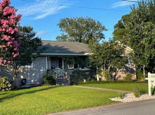 602 W Broad St, Swansboro, NC 28584