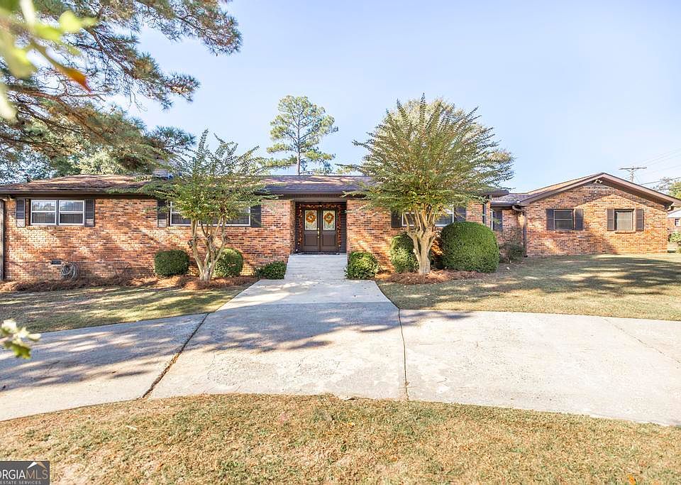 1st image of 201 Belmont Dr