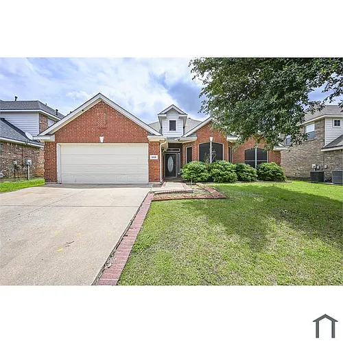 606 Primavera Dr Photo 1