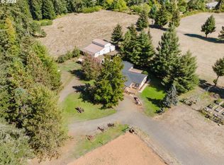 219 Indian Bend Rd, Umpqua, OR 97486