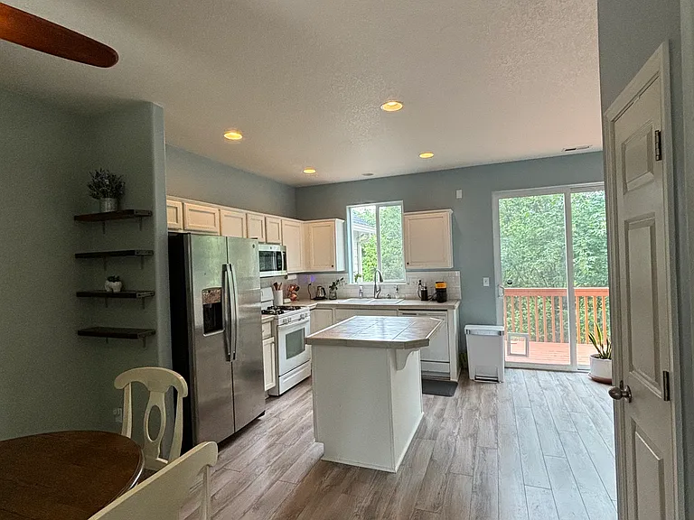 SW Vintner Ln — Photo 6