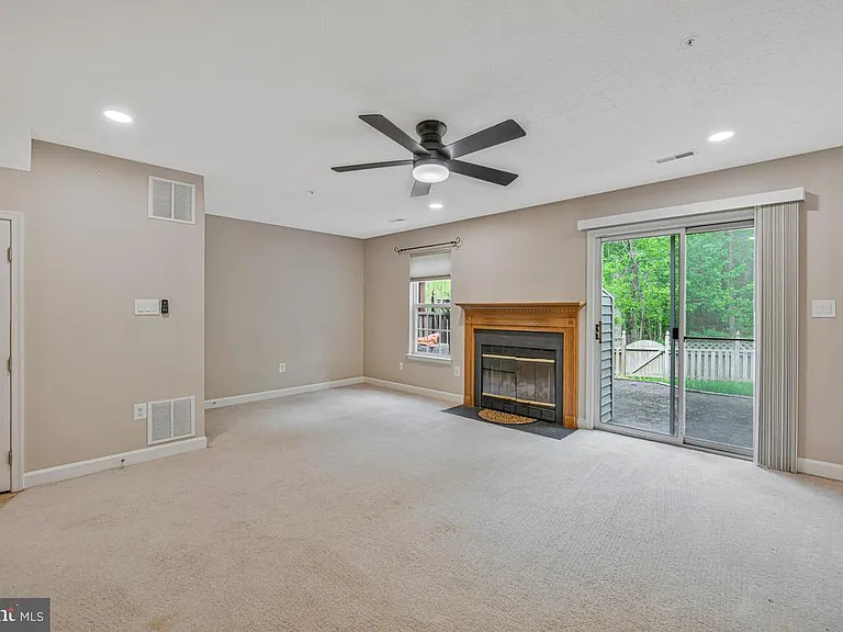 8335 Wades Way — Photo 11