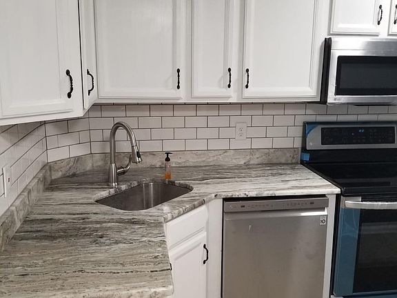 4th image of 11 Clayton Ct