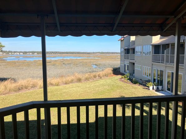 5 Newport Dr APT 2200