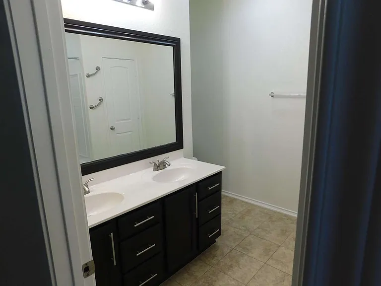 20719 Cape Coral — Photo 33