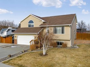 7150 Castlewood Dr, Summerset, SD 57718