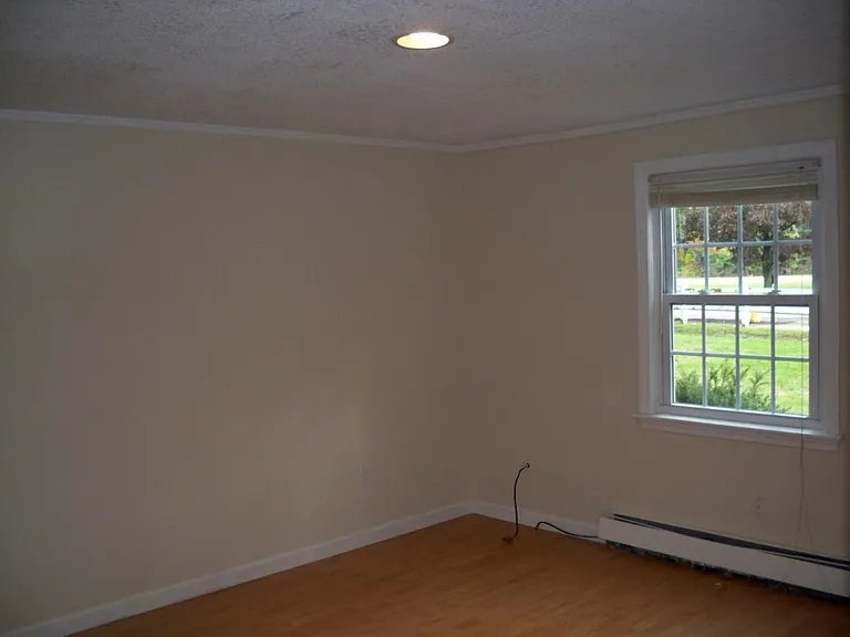 2 Carriage Hill Rd — Photo 4