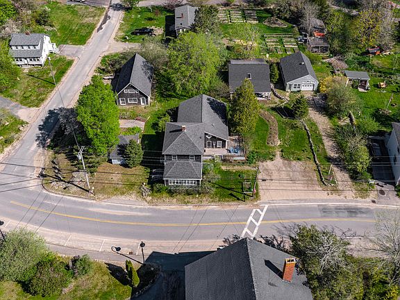 4th image of 430 Main Street