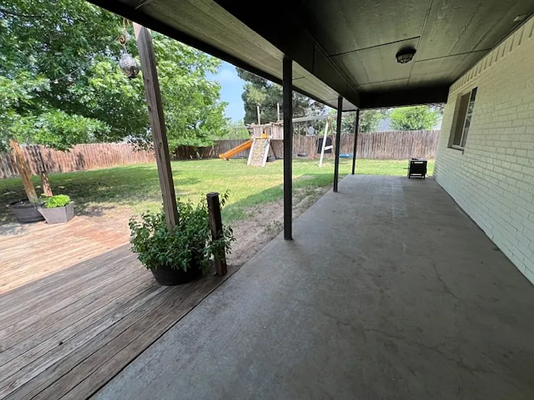 1051 Todd Trl — Photo 25