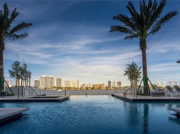 17301 Biscayne Blvd APT 210, North Miami Beach, FL 33160