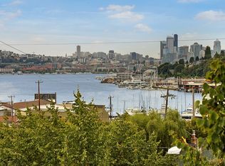 925 N 35th St #301, Seattle, WA 98103