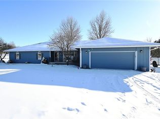 15759 Fairmount Rd, Basehor, KS 66007