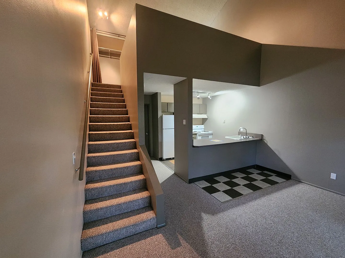 Bridgecrest Apartments — Photo 1