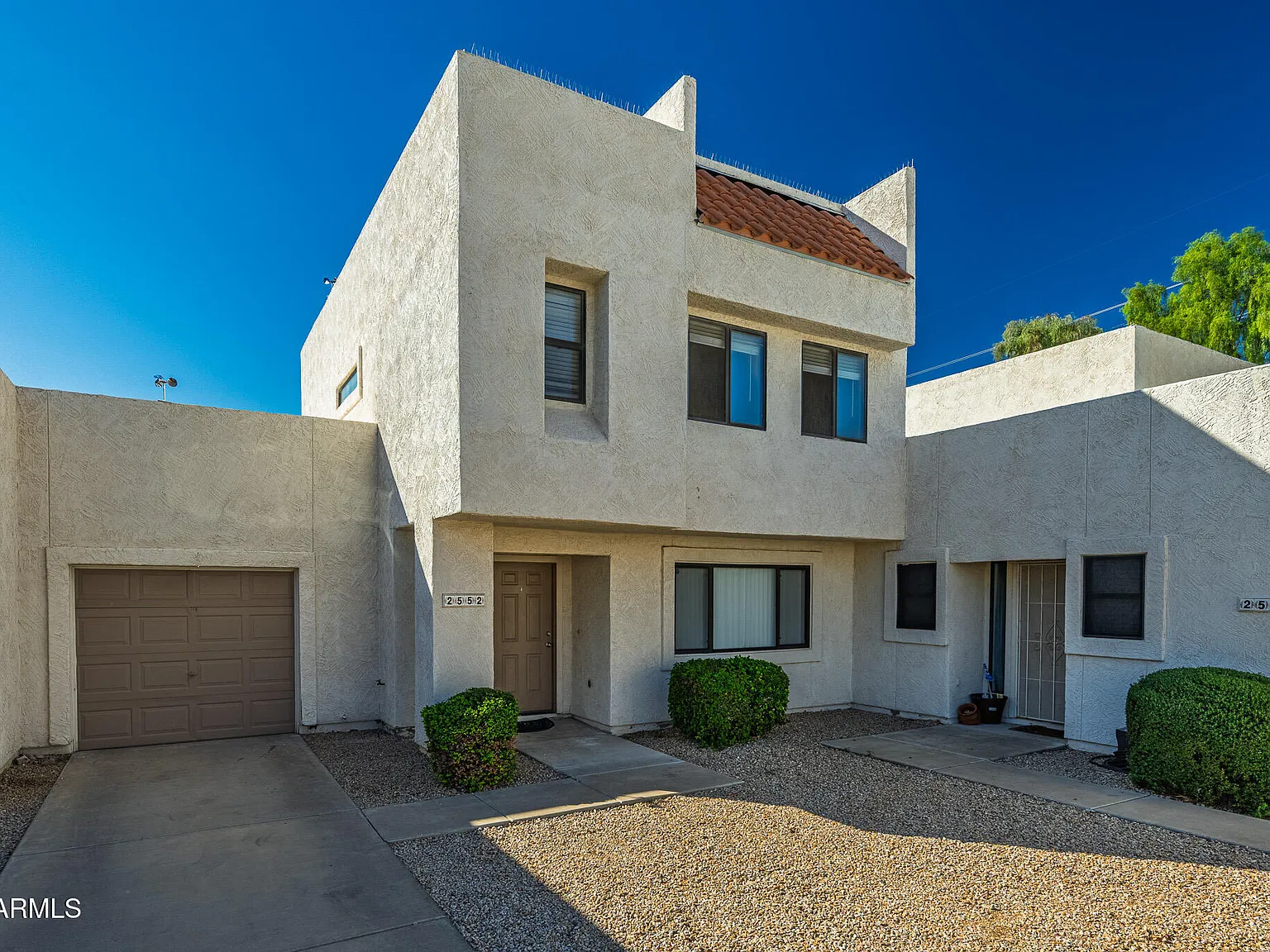 2 bed, 2.5 bath, 1251 sqft, $1,695 — Photo 2