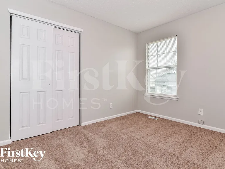 1116 Fontana Ct — Photo 10