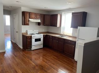 225 Market St #B, Camden, NJ 08102