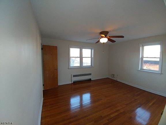 5th image of 457 Boyden Ave