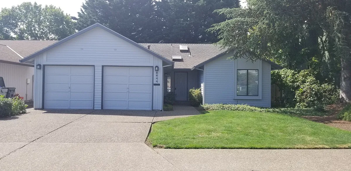 Photo 1 of 19 - 8644 SW Avon St - Tigard, OR Primary Photo - 8644 SW Avon St