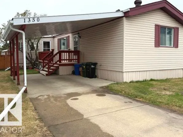 1350 Lakewood Cross, Strathcona County, AB T8H 1L2
