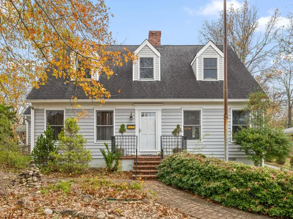 938 Ridgeway Ave, Signal Mountain, TN 37377