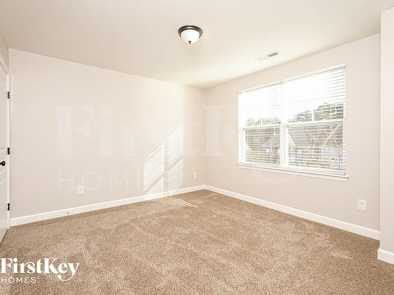 264 Water Mill Rd — Photo 12