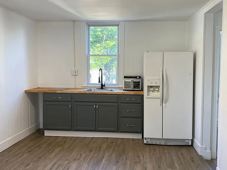 882 Quinnipiac Ave — Photo 4