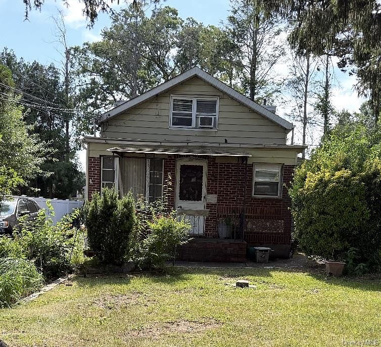1st image of 44 Westwood Avenue