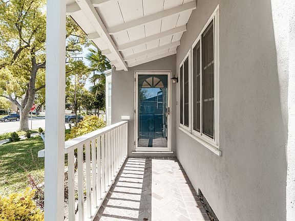 4th image of 1715 N Edison Blvd