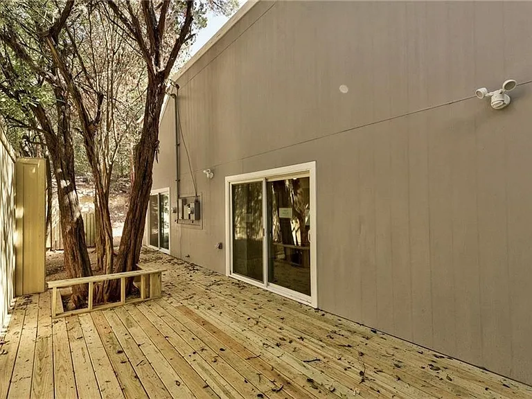 Redbud Bungalows — Photo 12