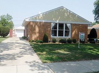 10826 Hastings St, Westchester, IL