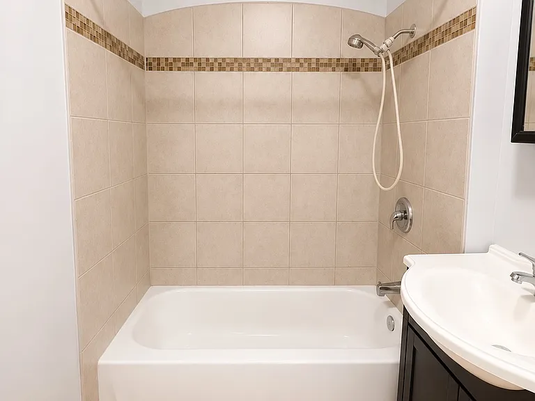 3108 N Saint Louis Ave #2 — Photo 9