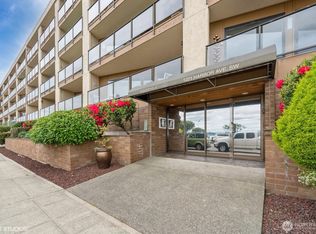 Seabird Condominium, Seattle, WA 98116