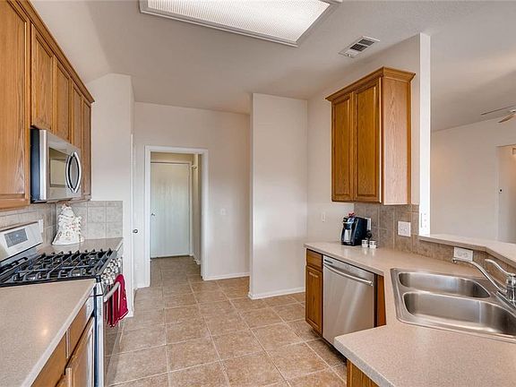 5th image of 10317 Jaybird Dr