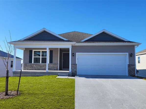 2604 Chan Dr, Adel, IA 50003